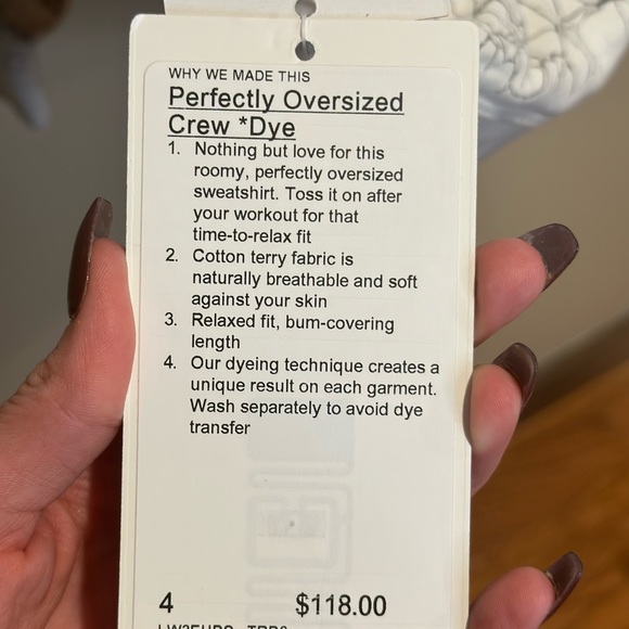 NWT Lululemon perfectly oversized crewneck sweatshirt. Tie dye. Size 4. - Picture 2 of 4